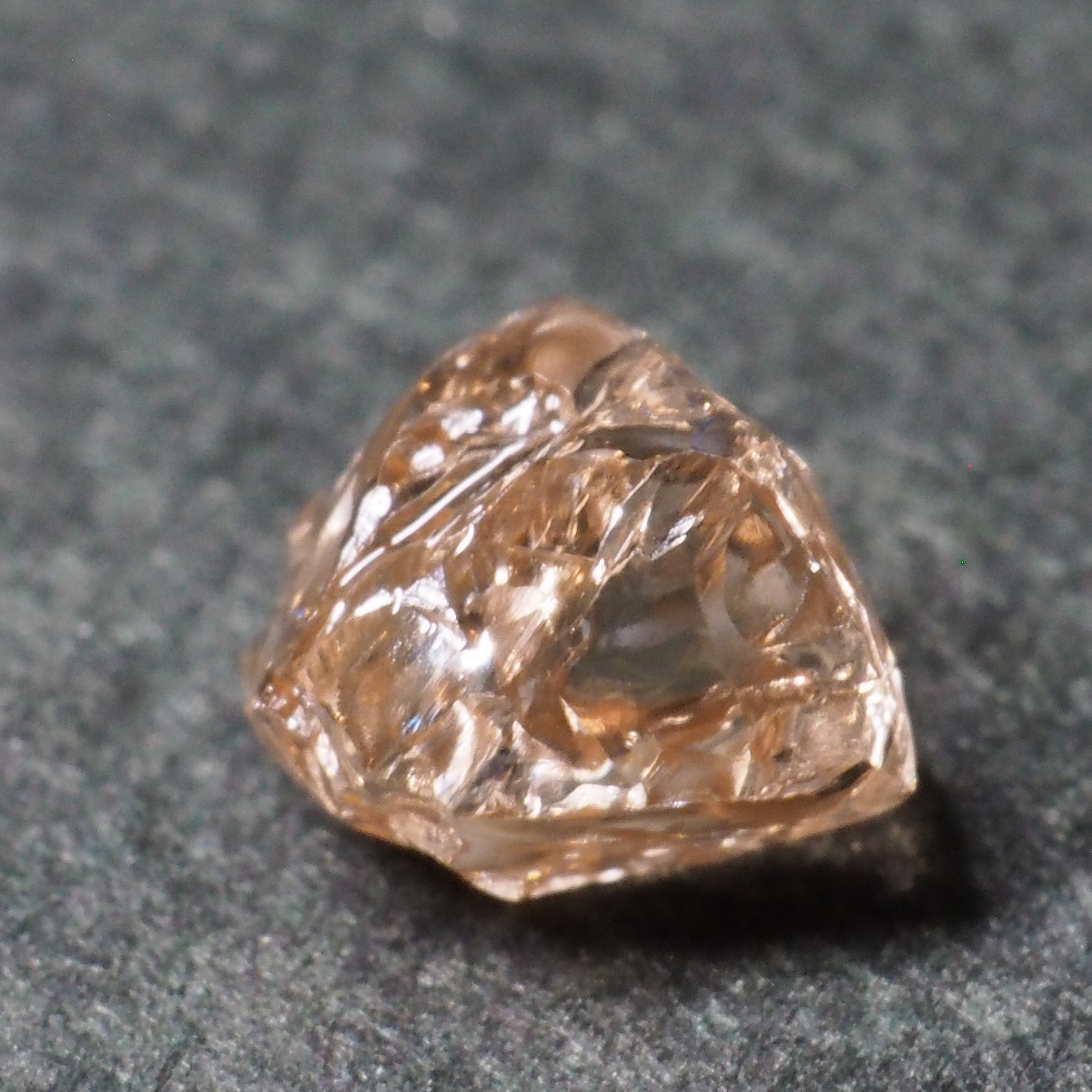 ダイヤ原石 0.35ct KG733