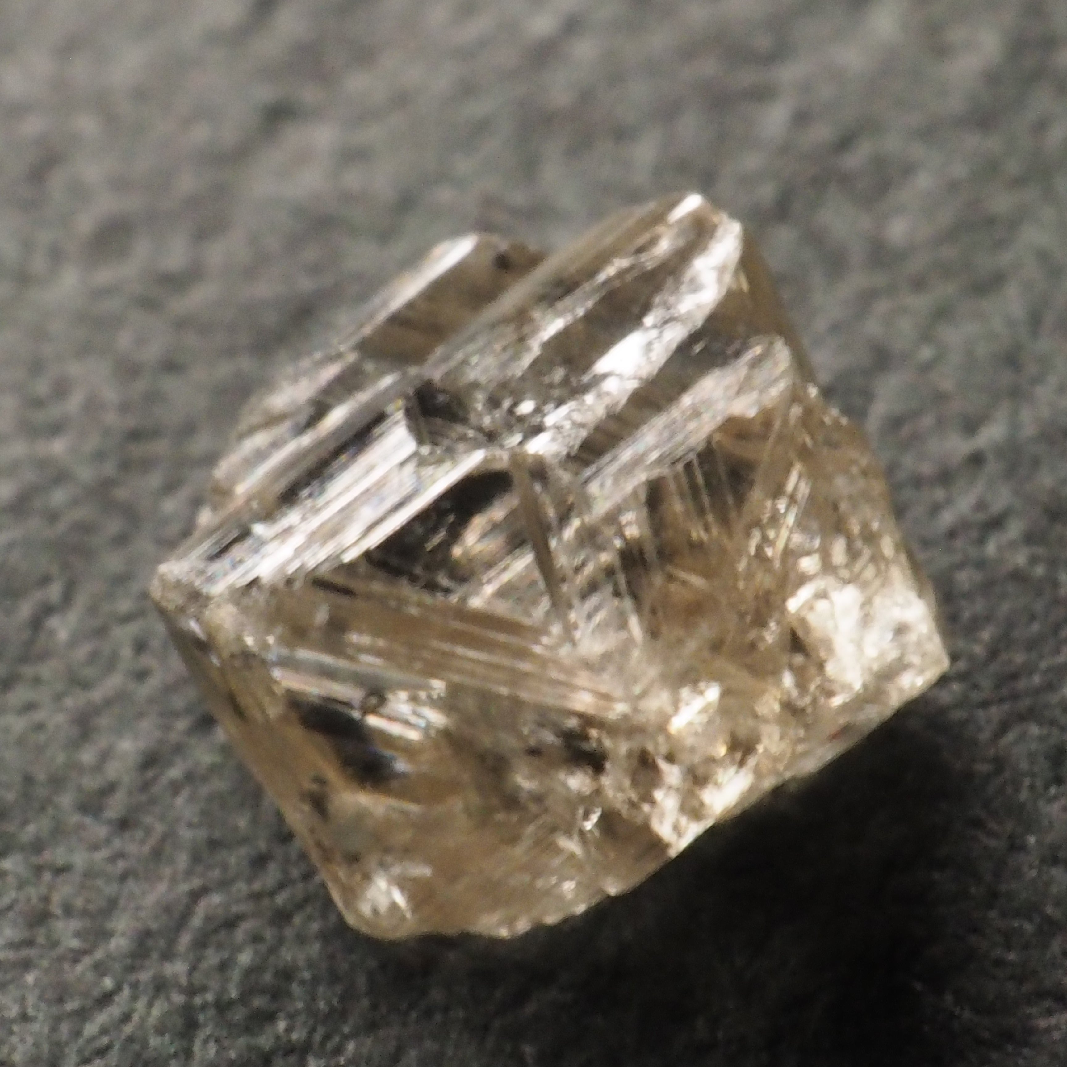 ダイヤ原石 0.34ct KG762