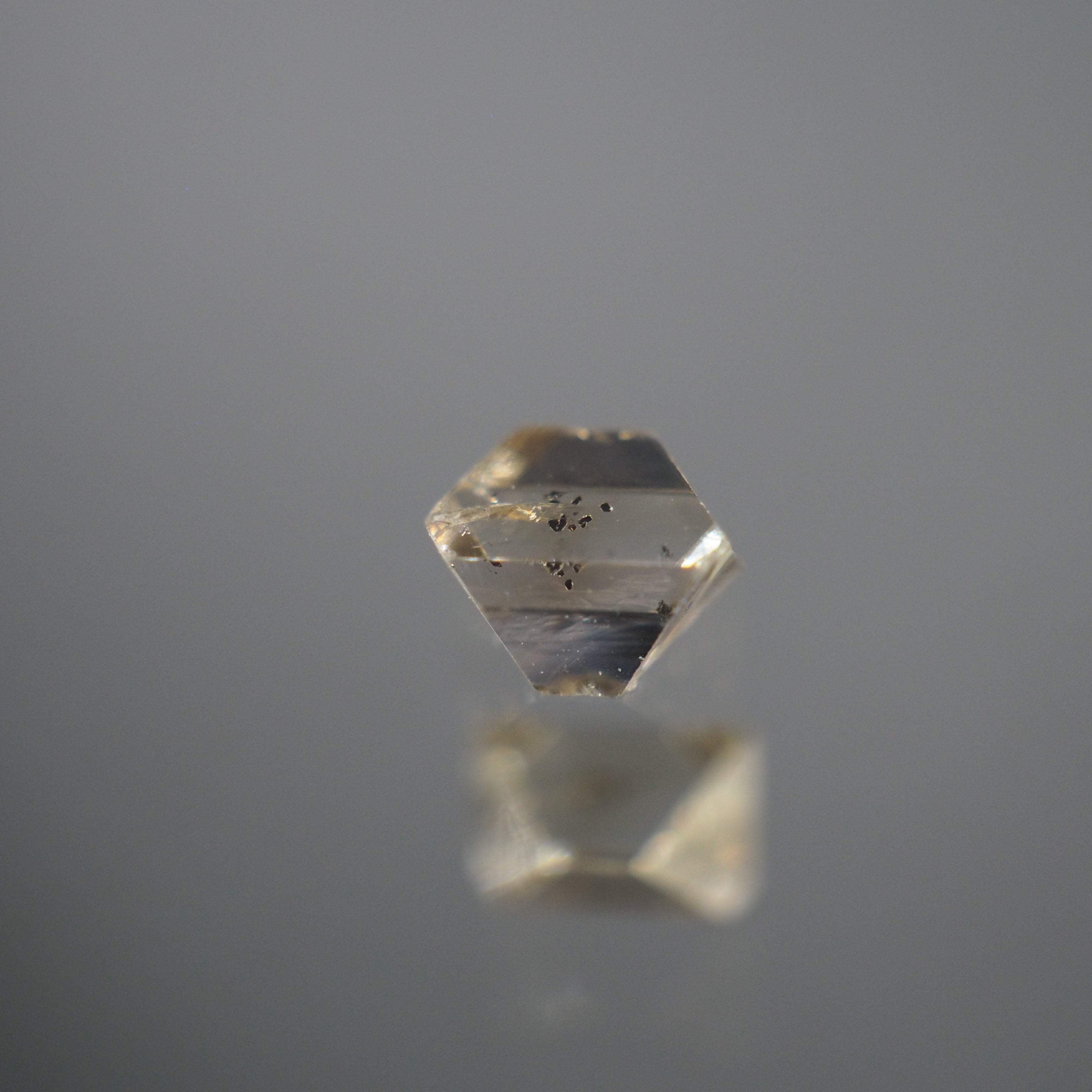 ダイヤ原石 0.19ct KG776