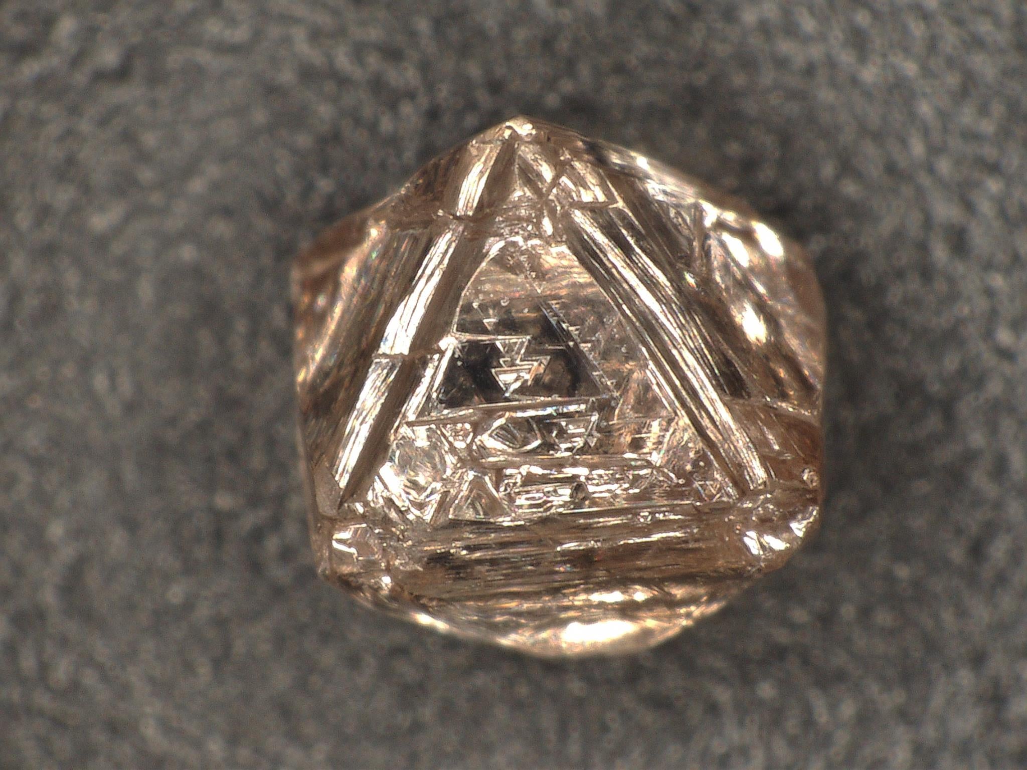 ダイヤ原石 KG828 0.39ct – ANOTHER DIAMOND